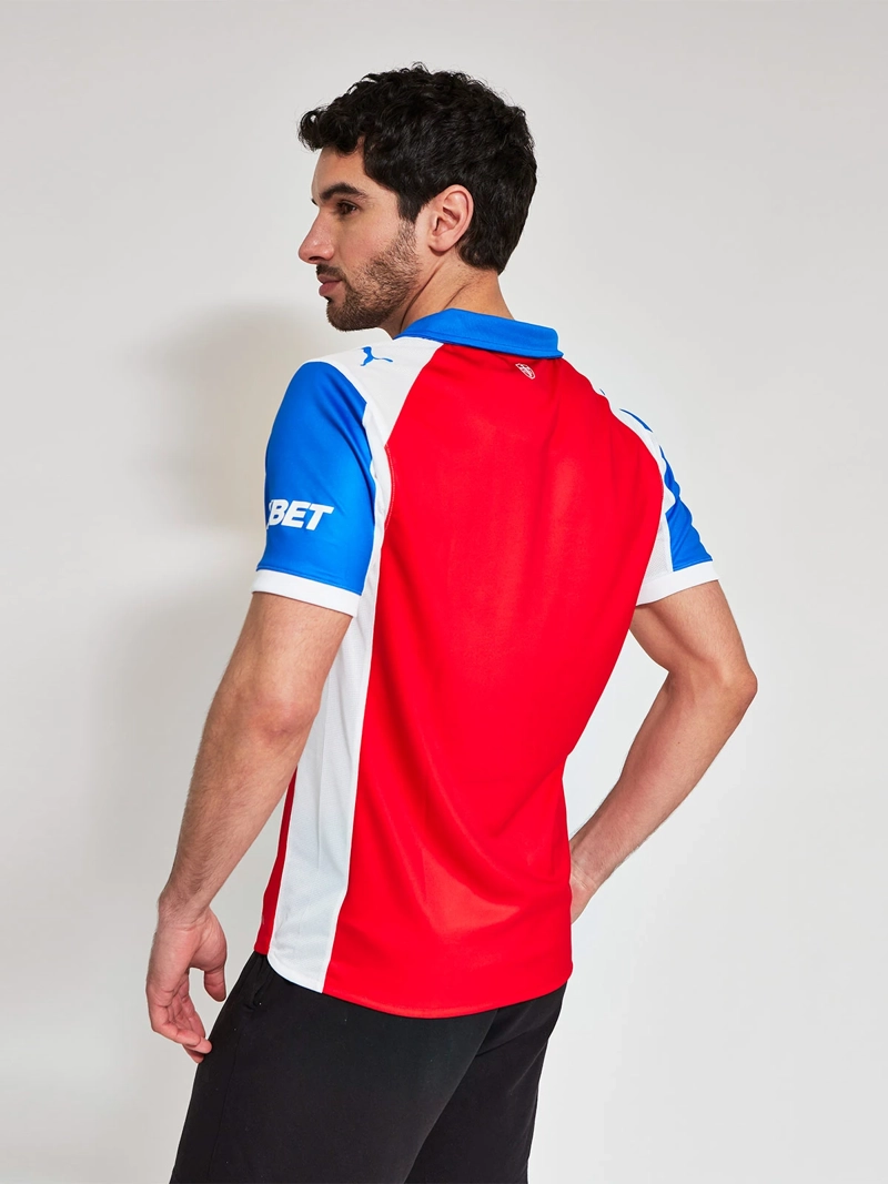 CAMISETA HOMBRE PUMA UNIVERSIDAD CATÓLICA - 2