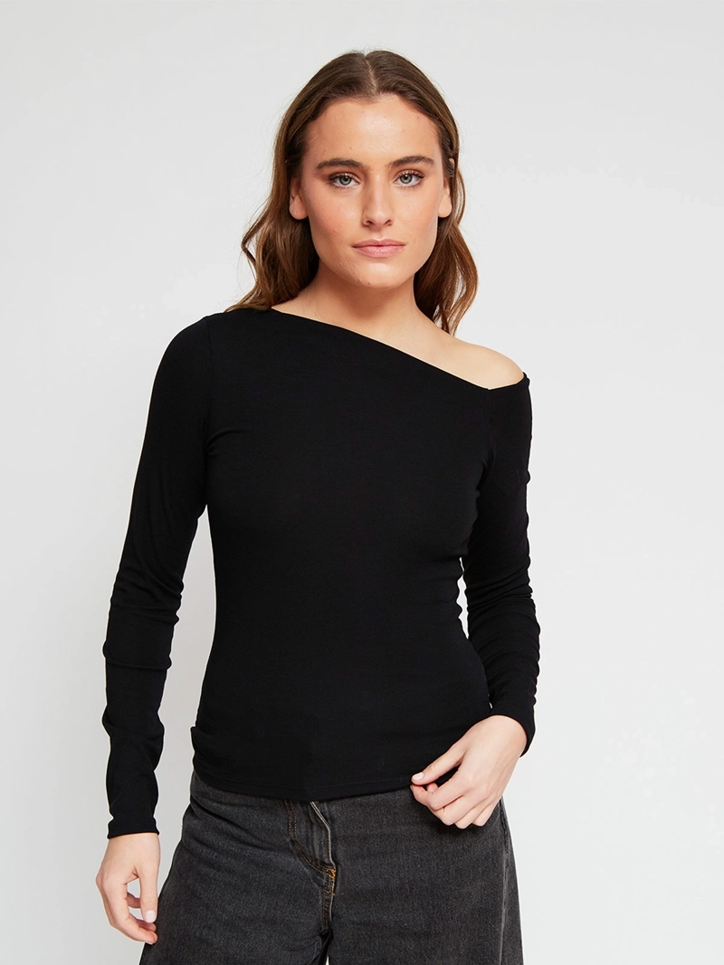 POLERA MUJER INDEX ALGODÓN MANGA LARGA ASIMÉTRICA - 2