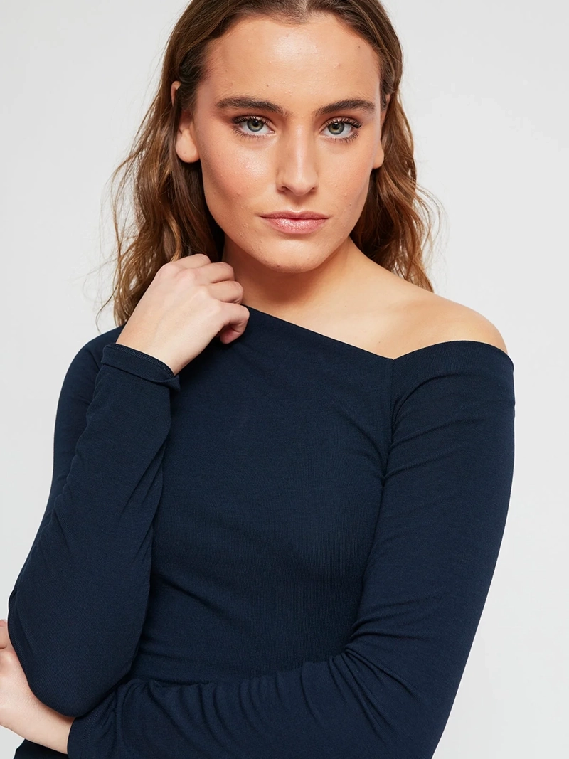 POLERA MUJER INDEX ALGODÓN MANGA LARGA ASIMÉTRICA - 4