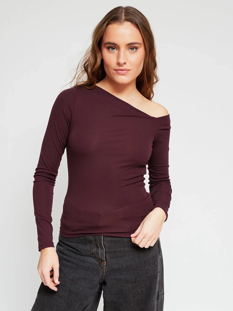 POLERA MUJER INDEX ALGODÓN MANGA LARGA ASIMÉTRICA - 2