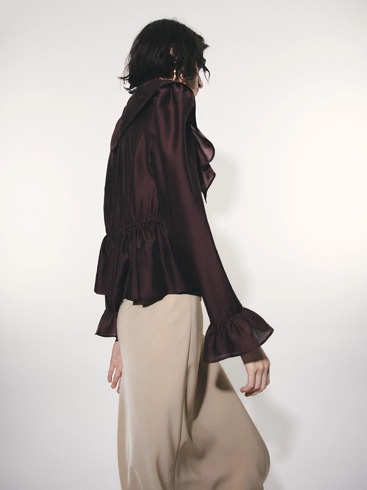 BLUSA MUJER SFERA MANGA LARGA VOLANTES - 3