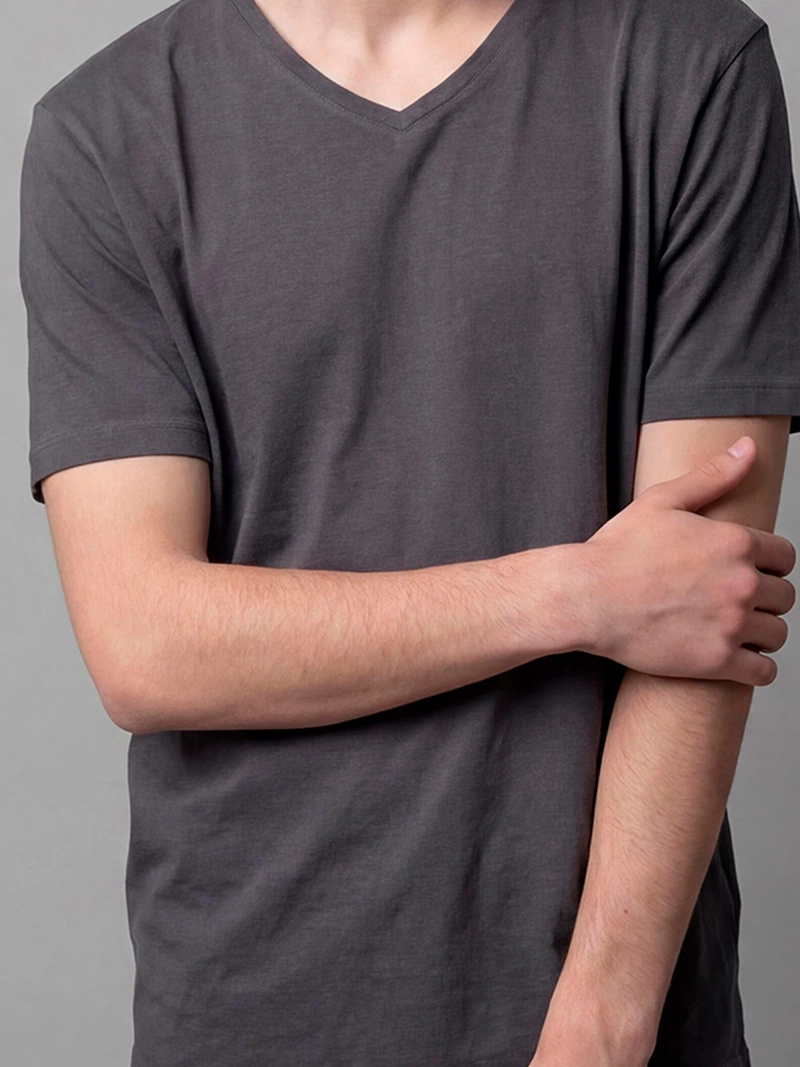 POLERA HOMBRE INDEX ALGODÓN CUELLO EN V MANGA CORTA - 4