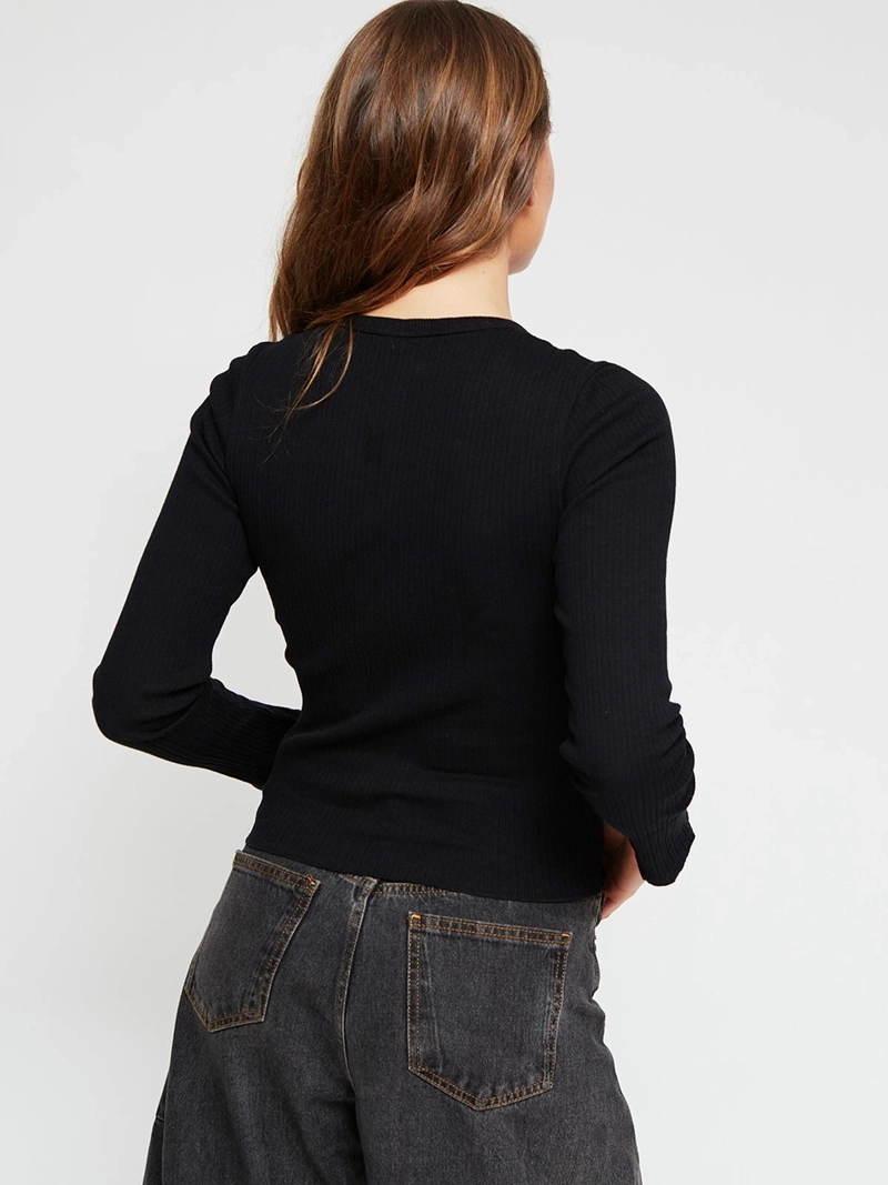 POLERA MUJER INDEX ALGODÓN MANGA LARGA BÁSICA - 3