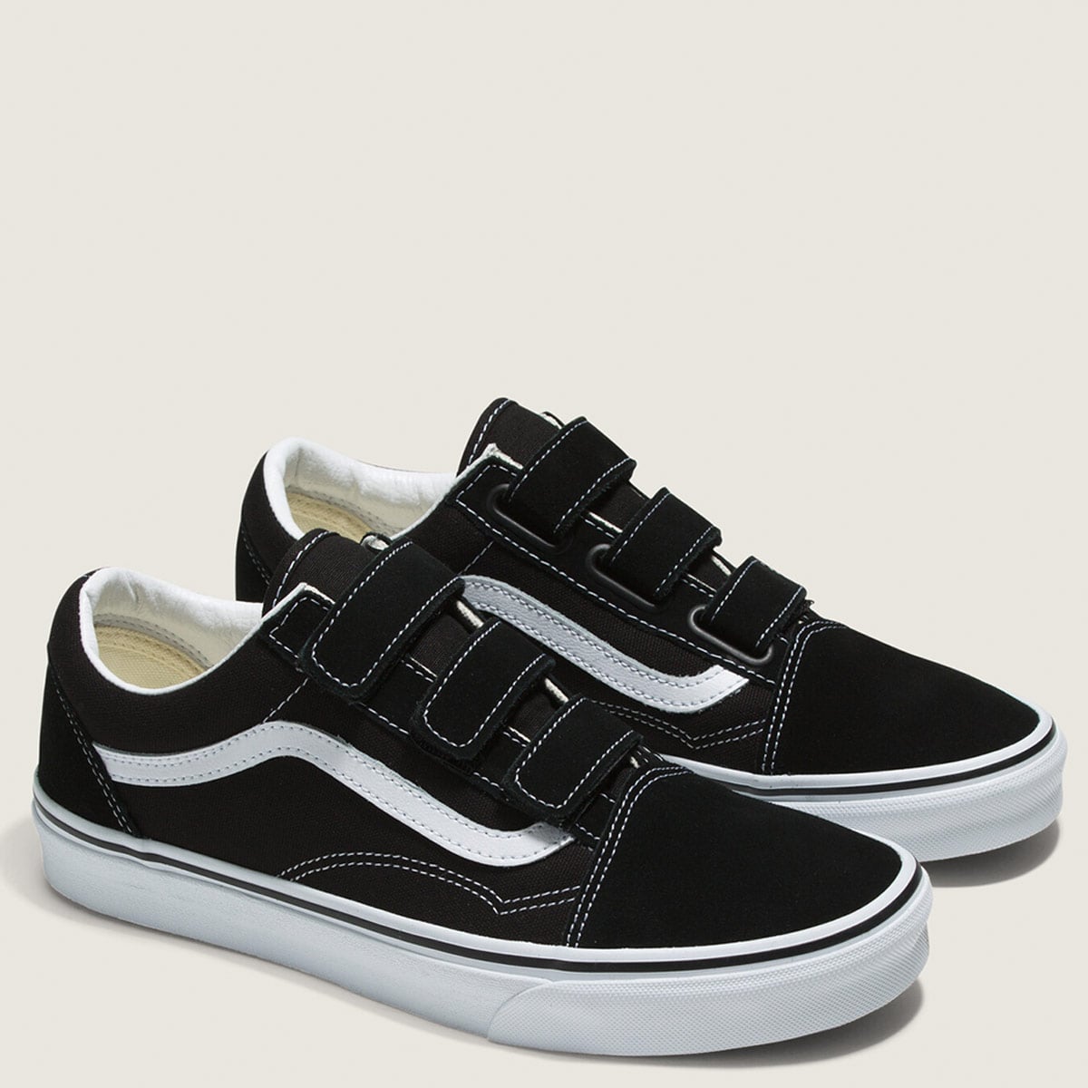 ZAPATILLAS MUJER VANS URBANAS NEGRO UA OLD SKOOL  - 2