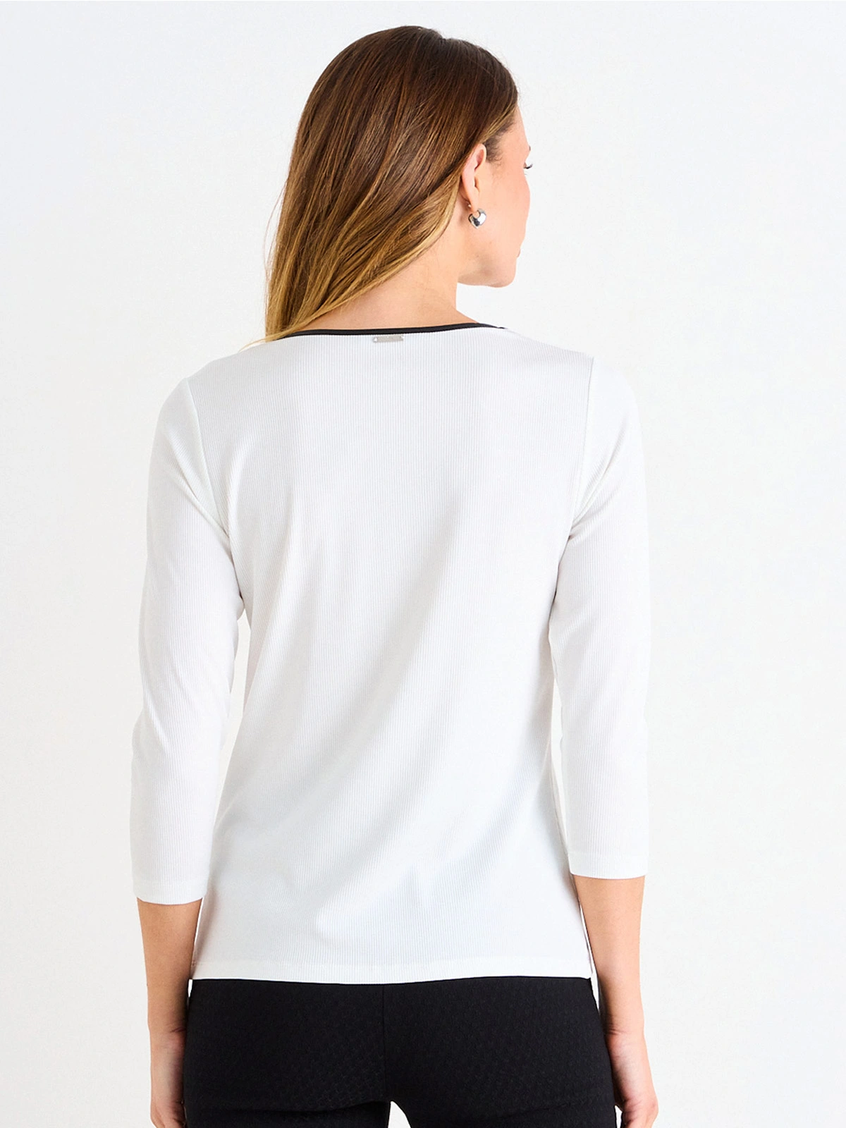 POLERA MUJER ASH CUELLO REDONDO CUT OUT RIB - 4