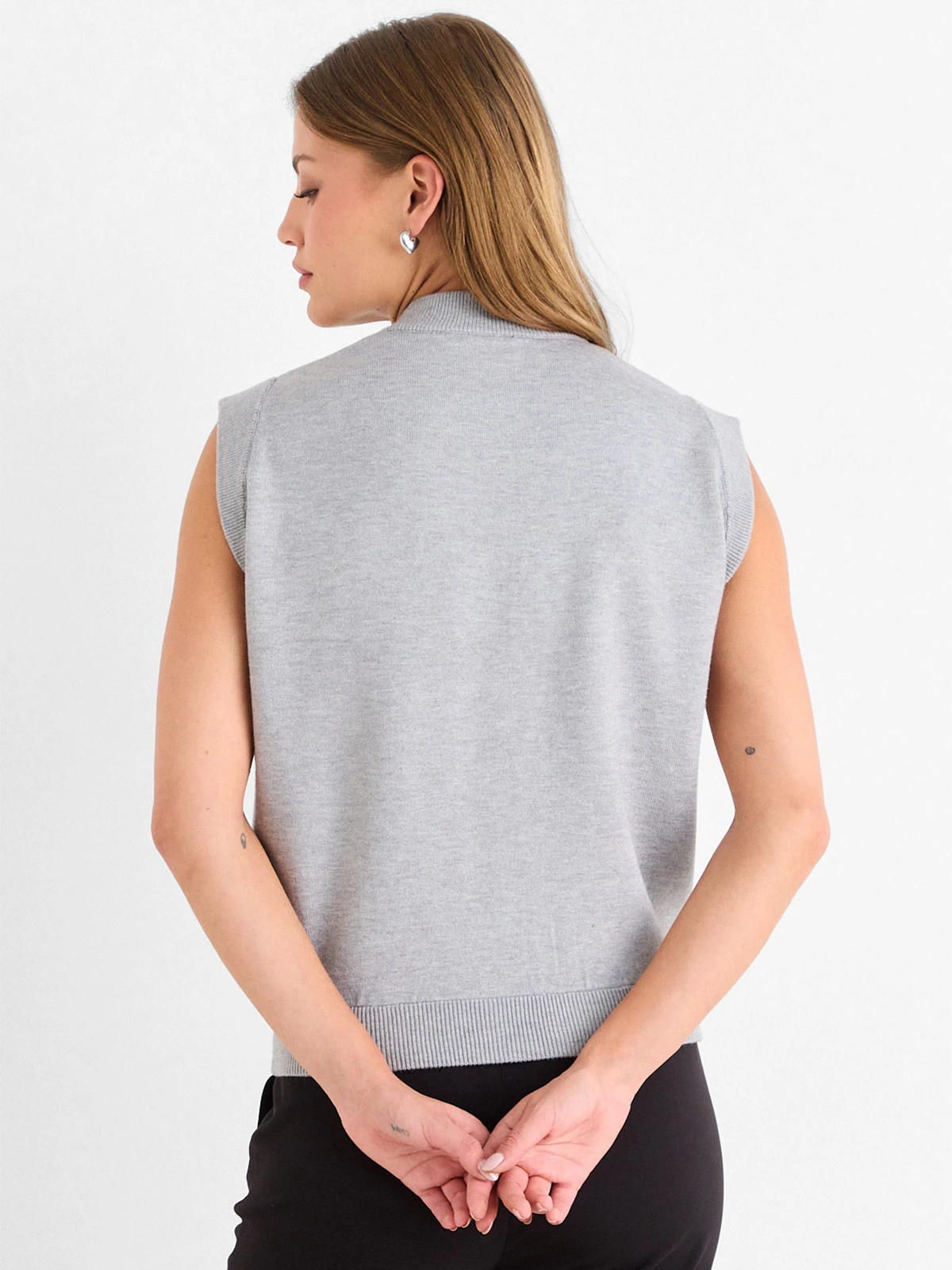 SWEATER MUJER ASH CUELLO REDONDO SIN MANGAS - 2