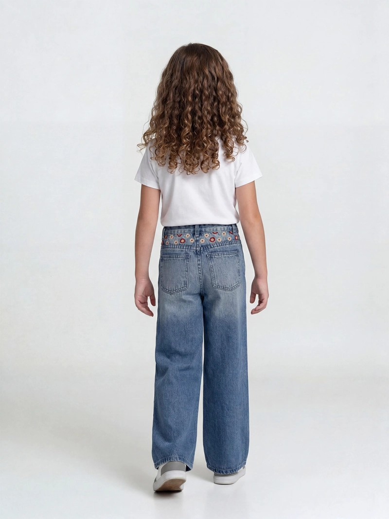 JEANS NIÑA HARVEST WIDE FIT BORDADO - 2