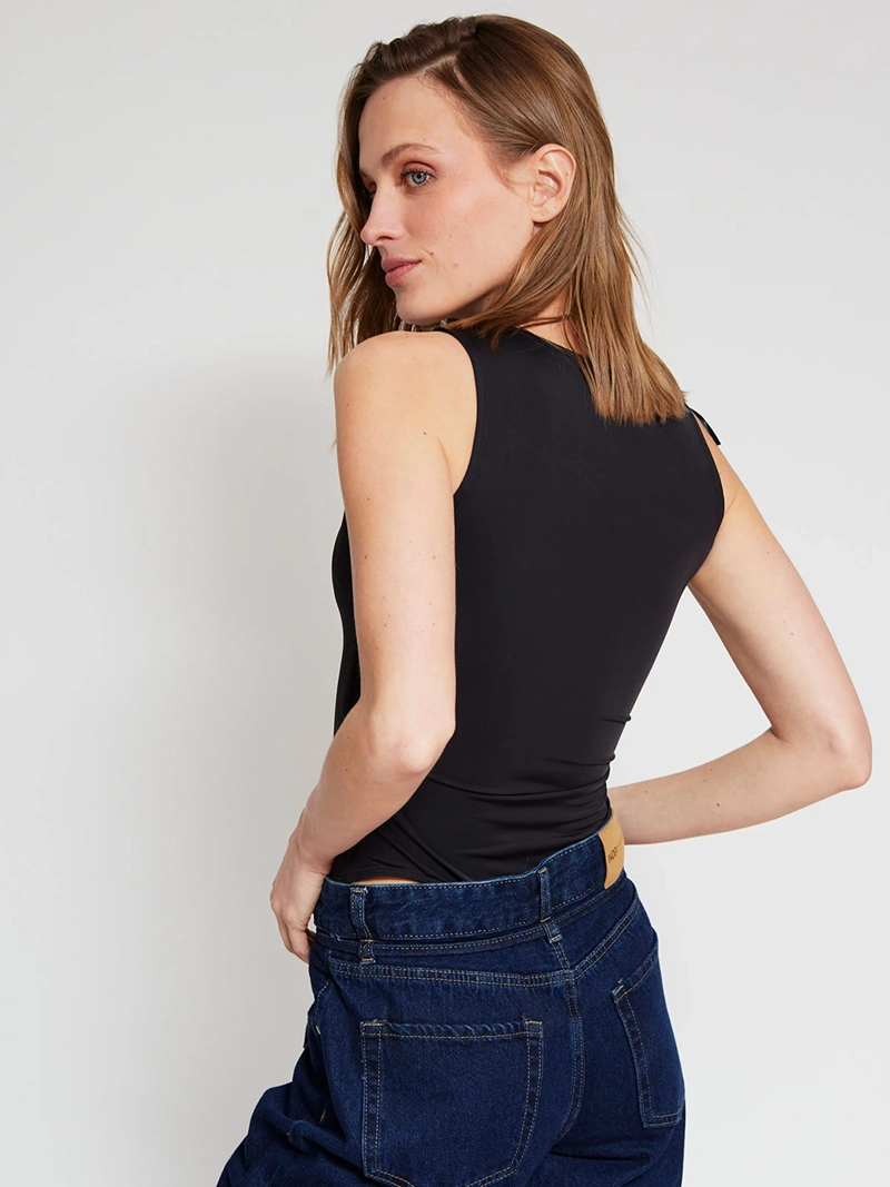 BODY MUJER INDEX HALTER SIN MANGAS - 2