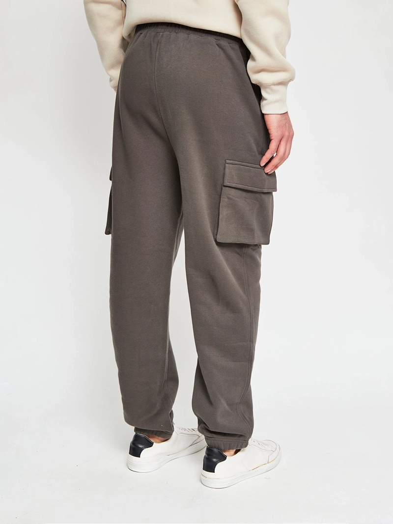 PANTALÓN DE BUZO HOMBRE ROBERT LEWIS ALGODÓN CARGO - 2