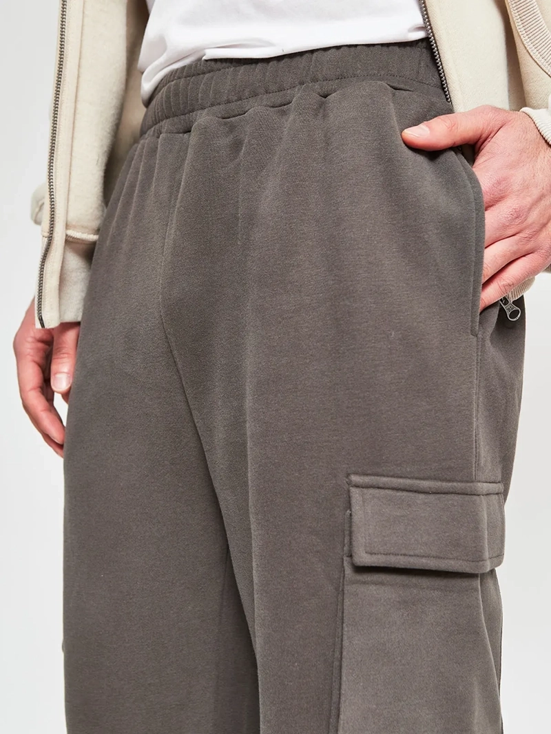 PANTALÓN DE BUZO HOMBRE ROBERT LEWIS ALGODÓN CARGO - 3