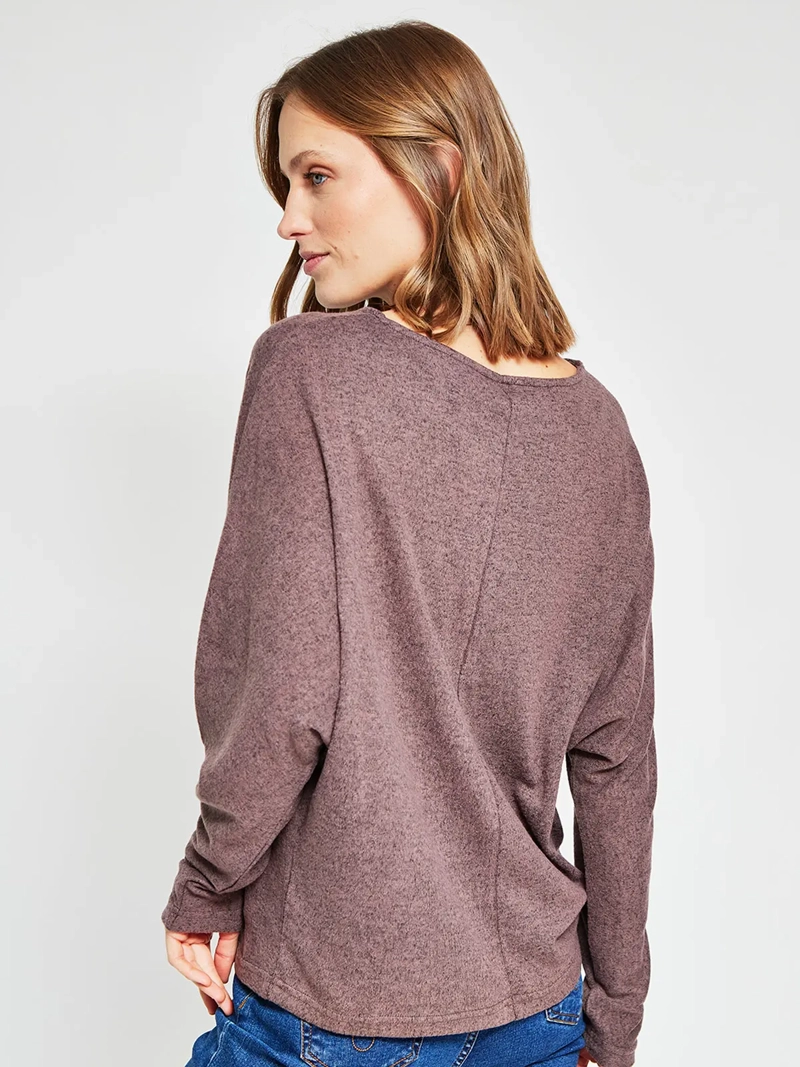 POLERA MUJER AZIZ MANGA LARGA TACHAS - 3