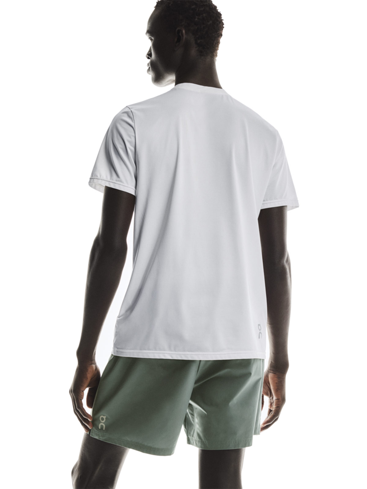 SHORT DEPORTIVO HOMBRE ON 5 CORE  - 2