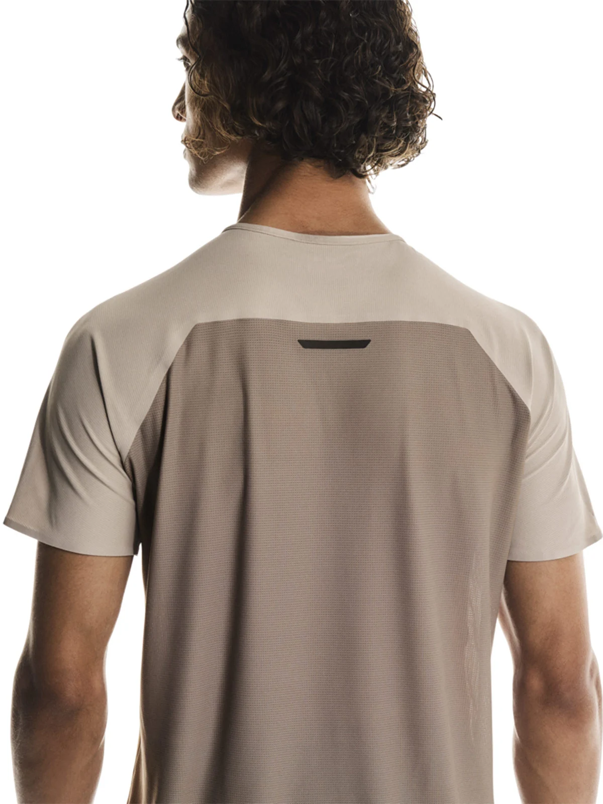 POLERA DEPORTIVA HOMBRE ON PERFORMANCE  - 3