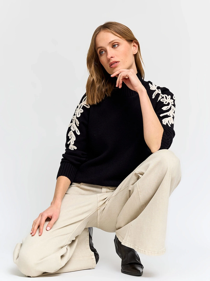 SWEATER MUJER TATIENNE BORDADO - 4
