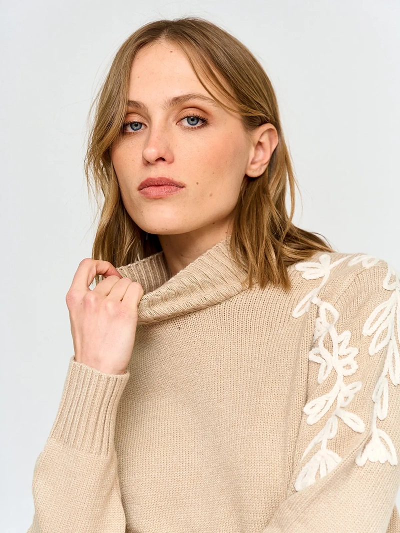 SWEATER MUJER TATIENNE BORDADO - 4