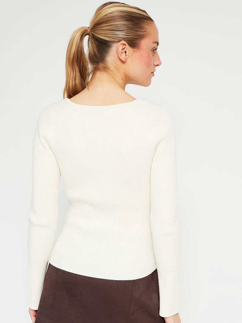 SWEATER MUJER INDEX ESCOTE CORAZÓN MANGA LARGA - 3