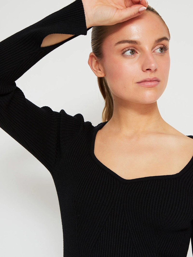SWEATER MUJER INDEX ESCOTE CORAZÓN MANGA LARGA - 4