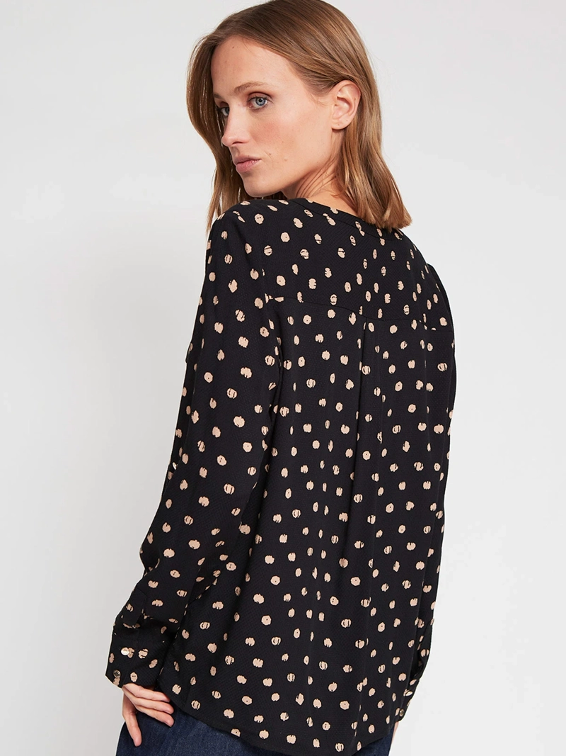 BLUSA MUJER CACHAREL CUELLO EN V MANGA LARGA CIERRE Y ESTAMPADO - 3
