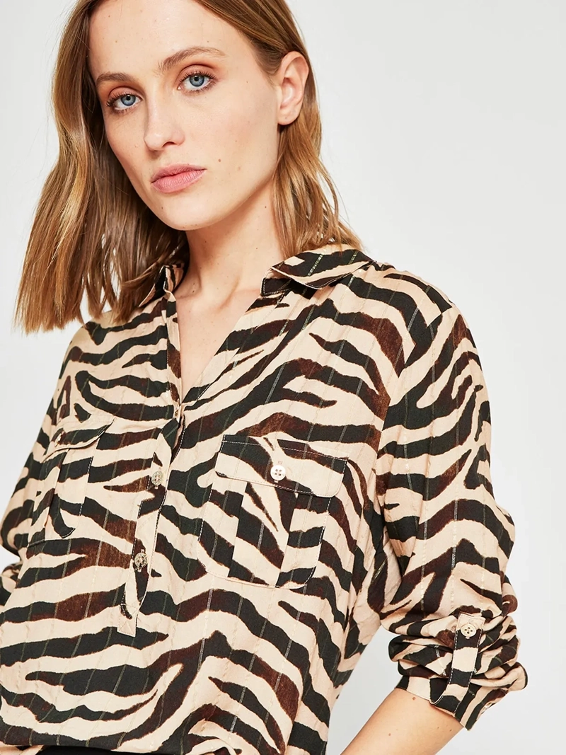 BLUSA MUJER CACHAREL CUELLO CAMISERO MANGA LARGA ESTAMPADA - 4