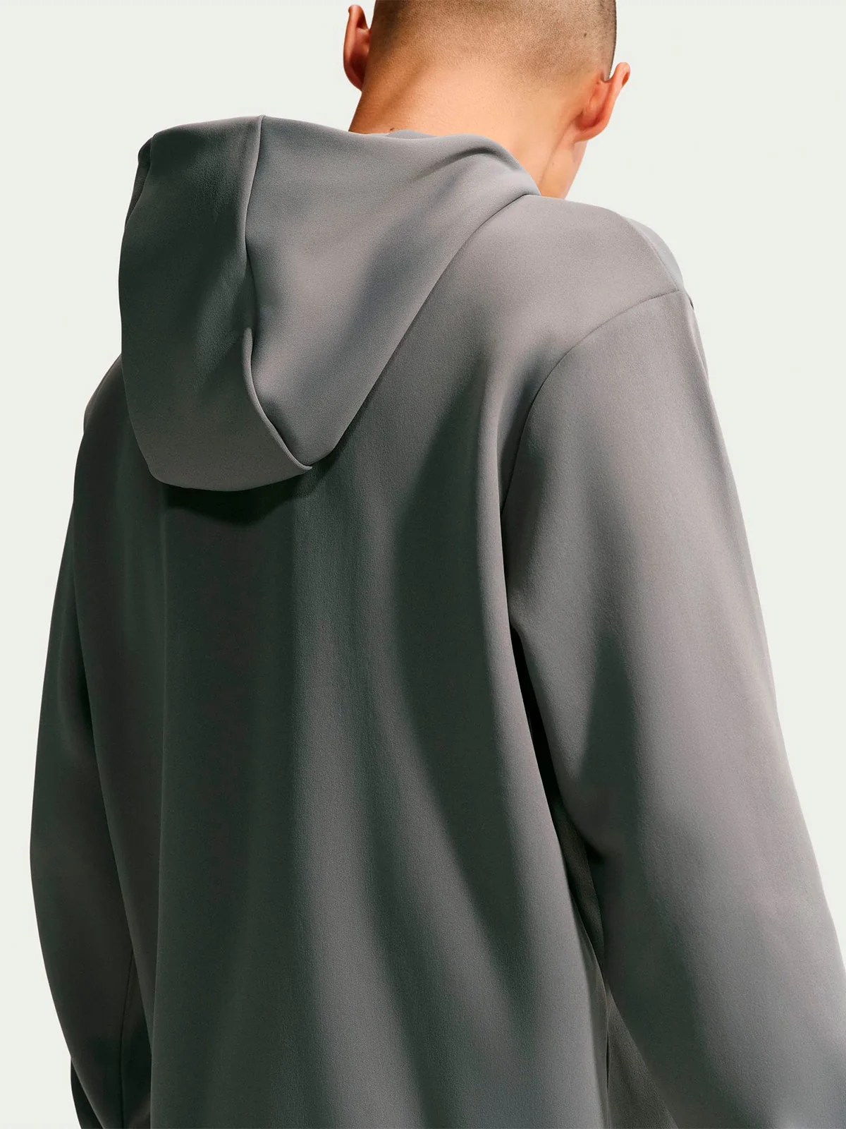 POLERON HOMBRE NIKE DRI FIT CON CAPUCHA - 2