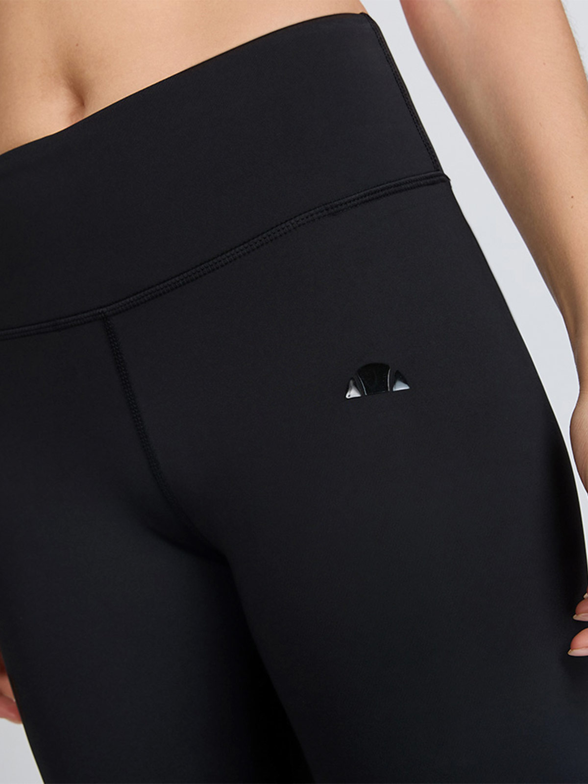 CALZA MUJER ELLESSE SOLANGE SKINNY LARGA - 3
