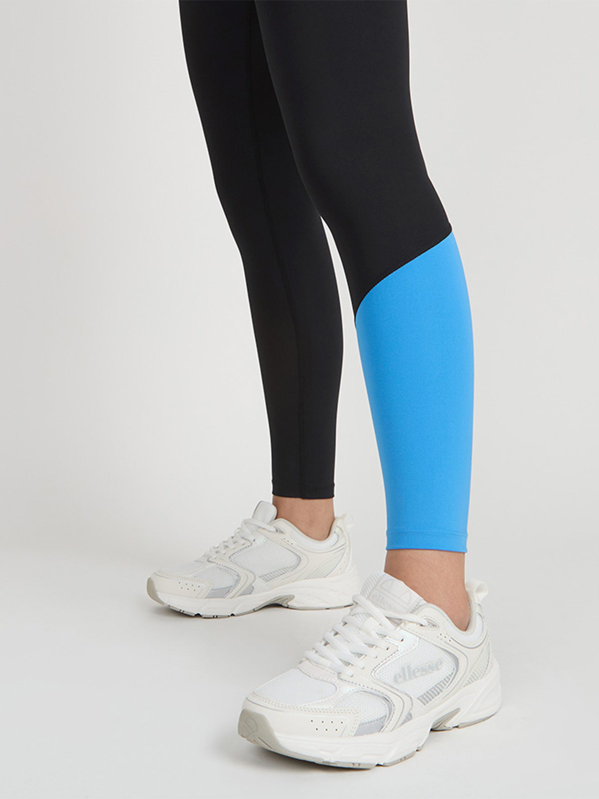 CALZA MUJER ELLESSE SOLANGE SKINNY LARGA - 3