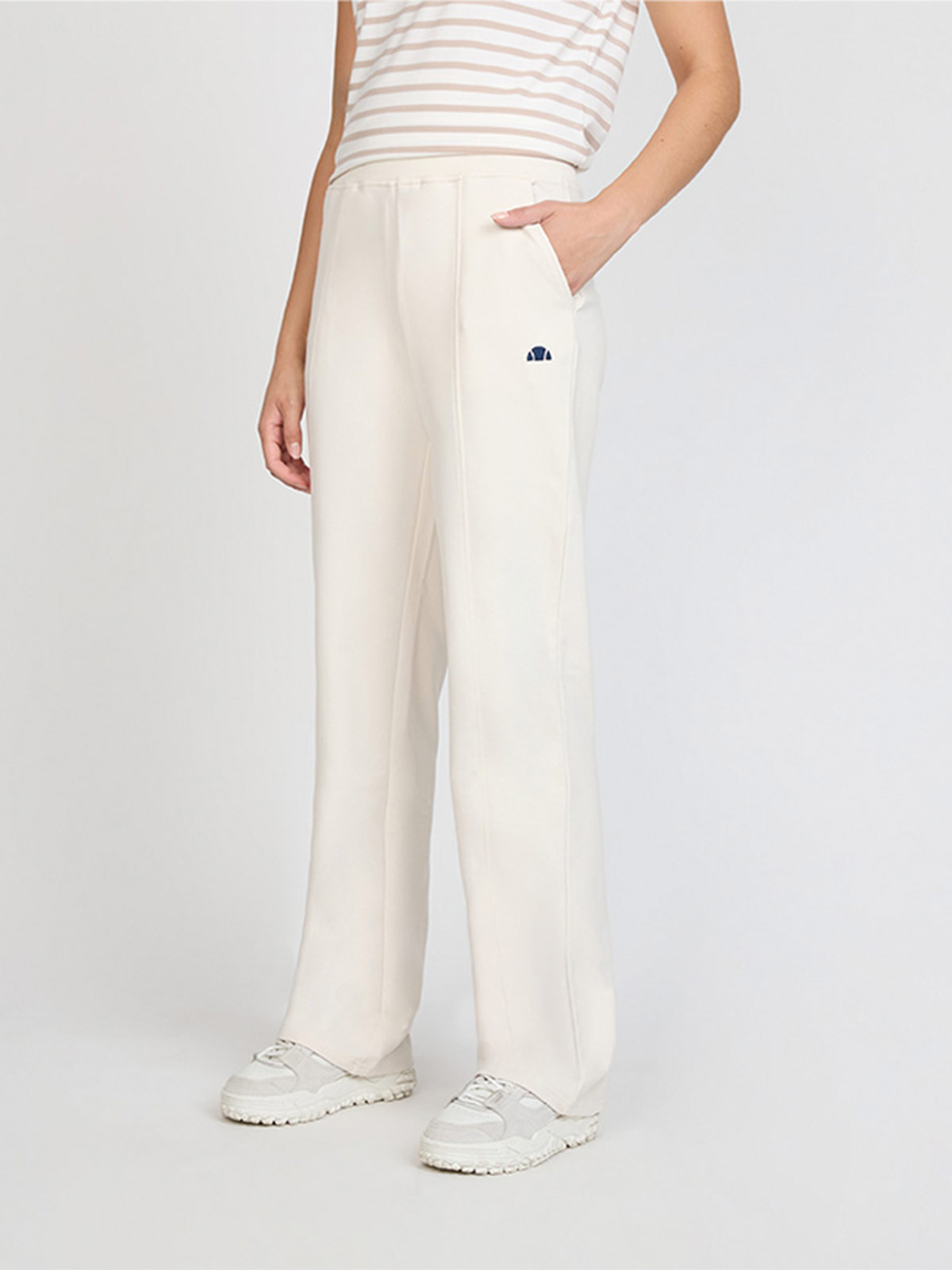 PANTALÓN MUJER ELLESSE LOLA CORTE RECTO - 1