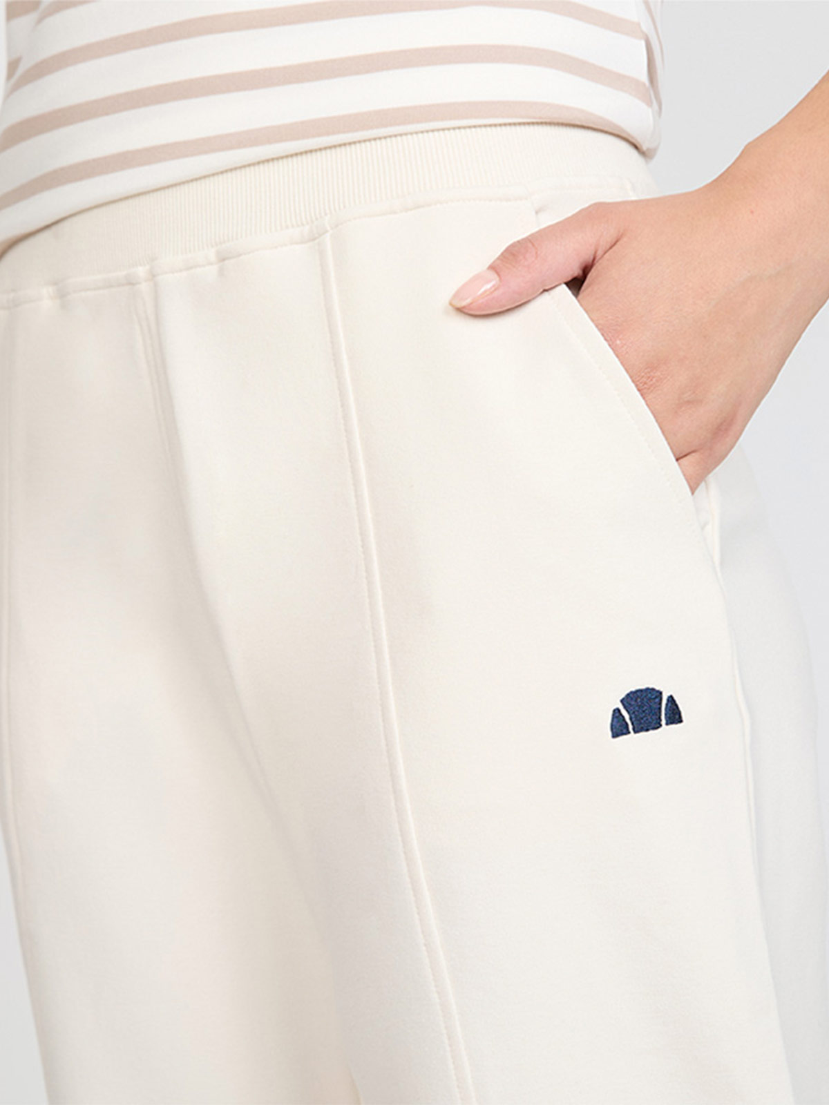 PANTALÓN MUJER ELLESSE LOLA CORTE RECTO - 3