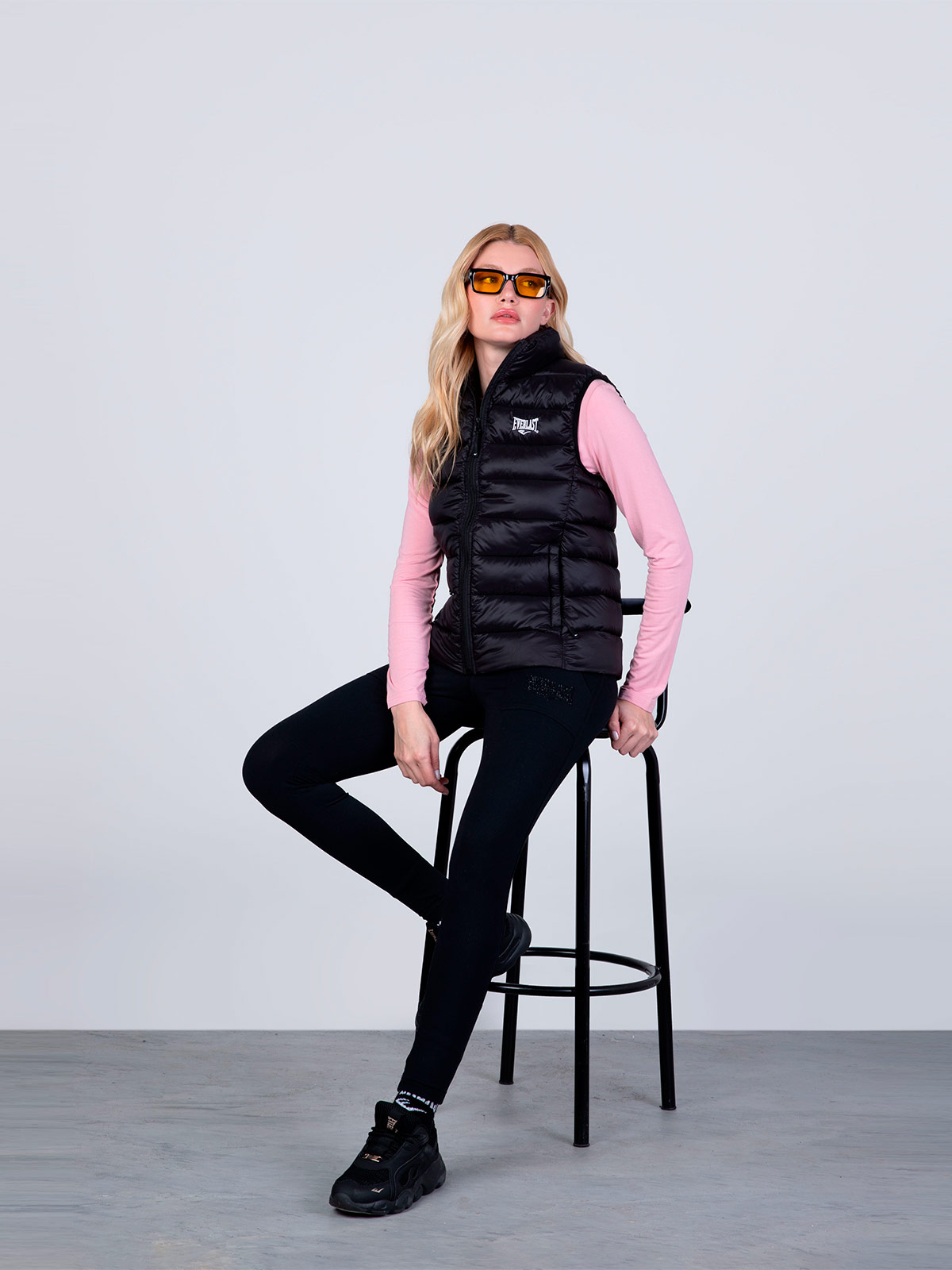 PARKA MUJER EVERLAST SIN MANGAS PUFF - 5