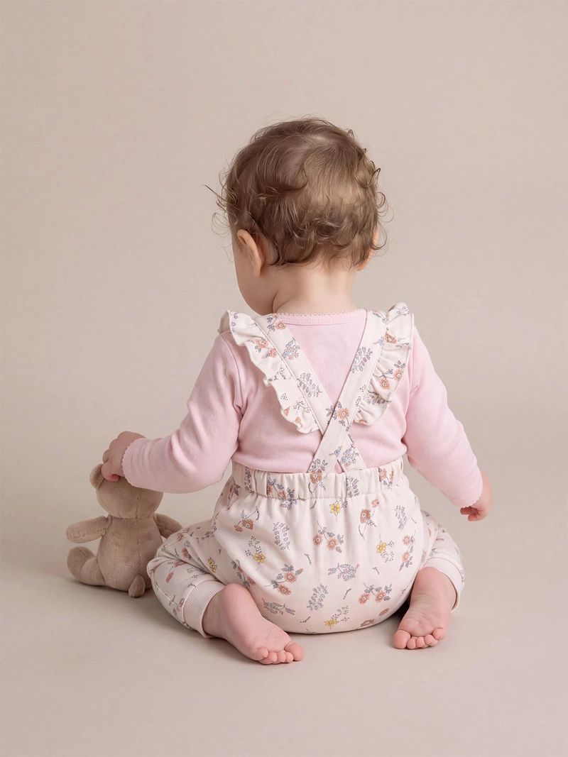 CONJUNTO NIÑA BABY HARVEST JARDINERA CON VUELOS Y BODY - 2