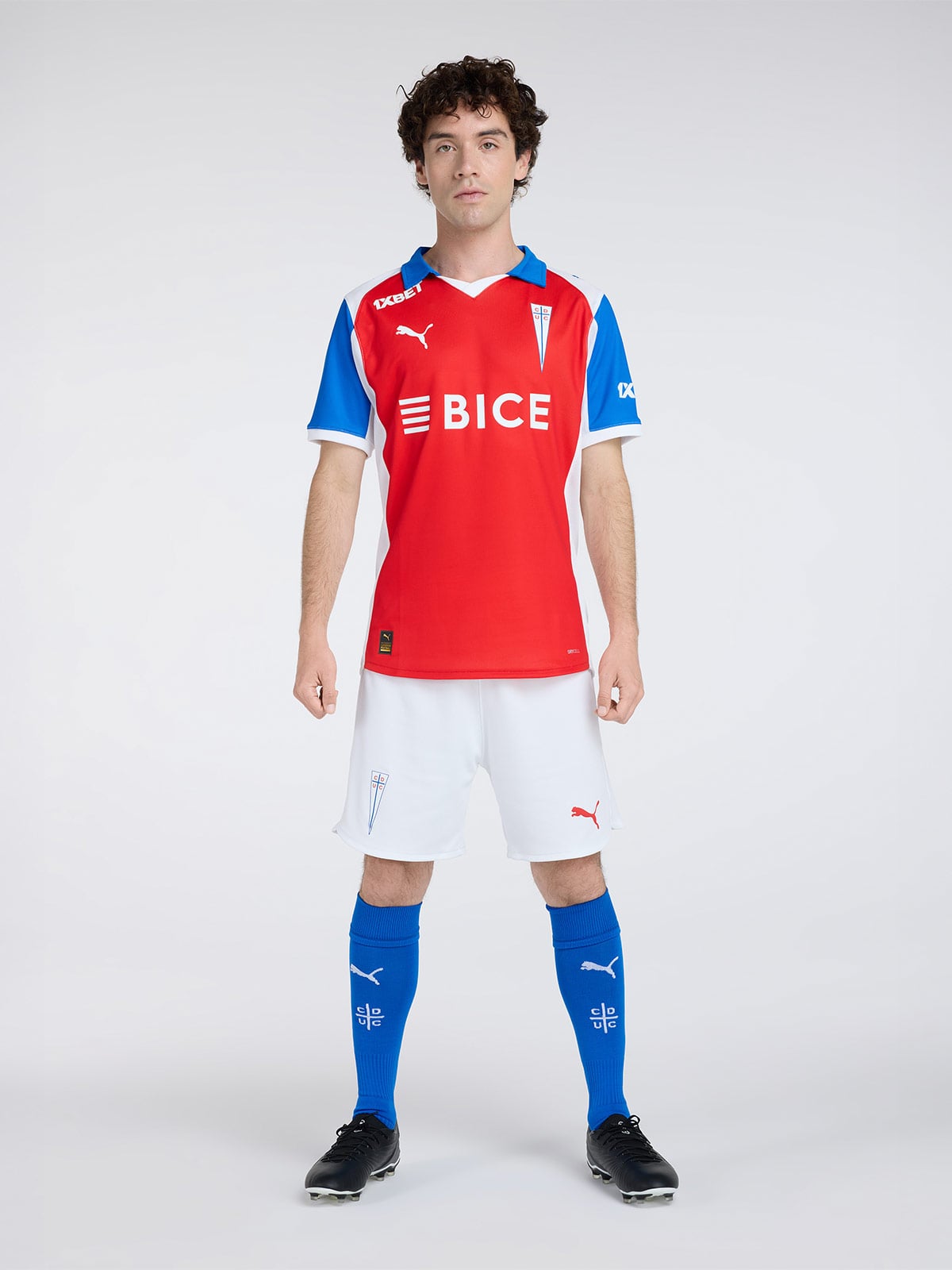 POLERA HOMBRE PUMA UNIVERSIDAD CATÓLICA MANGA CORTA - 5