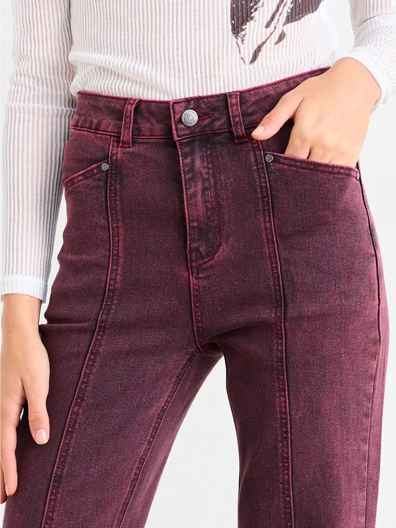 JEANS MUJER IO ALGODÓN FLARE CORTE VERTICAL - 4