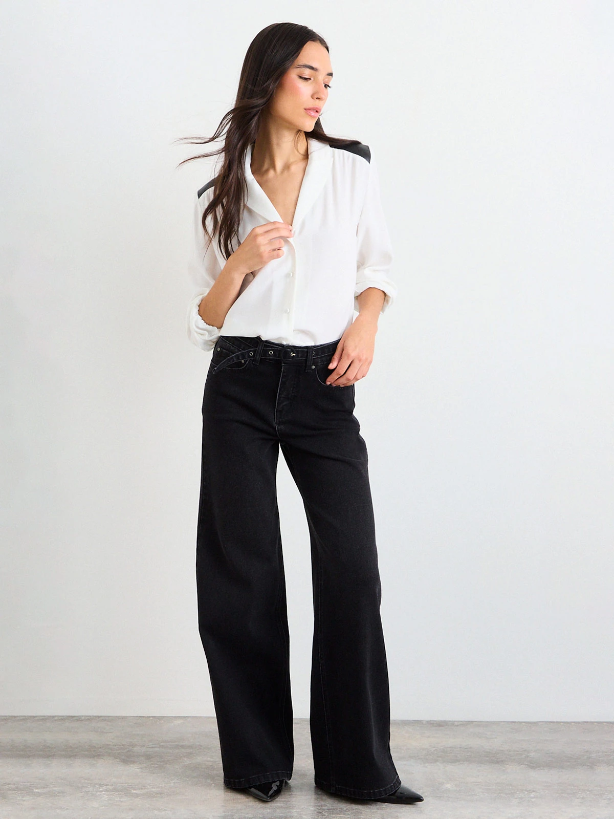 BLUSA MUJER IO SOLAPA Y HOMBRERAS - 1