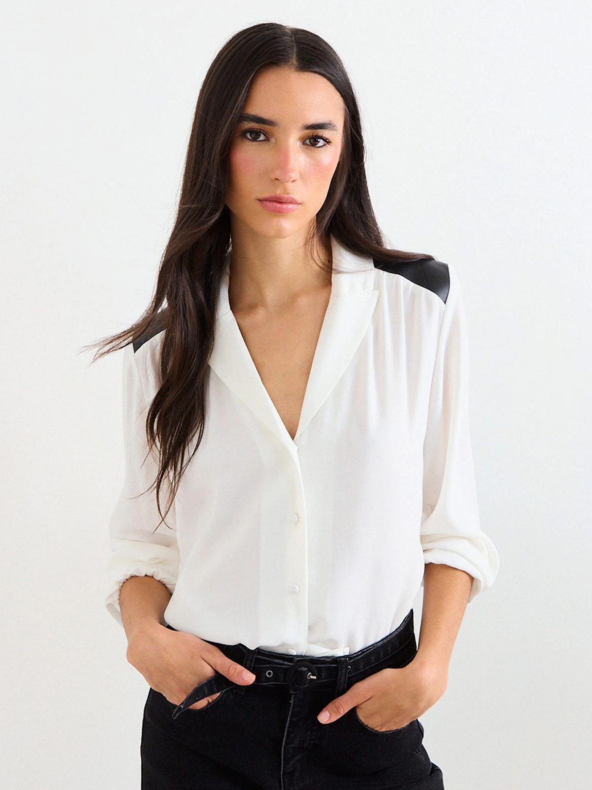 BLUSA MUJER IO SOLAPA Y HOMBRERAS - 3