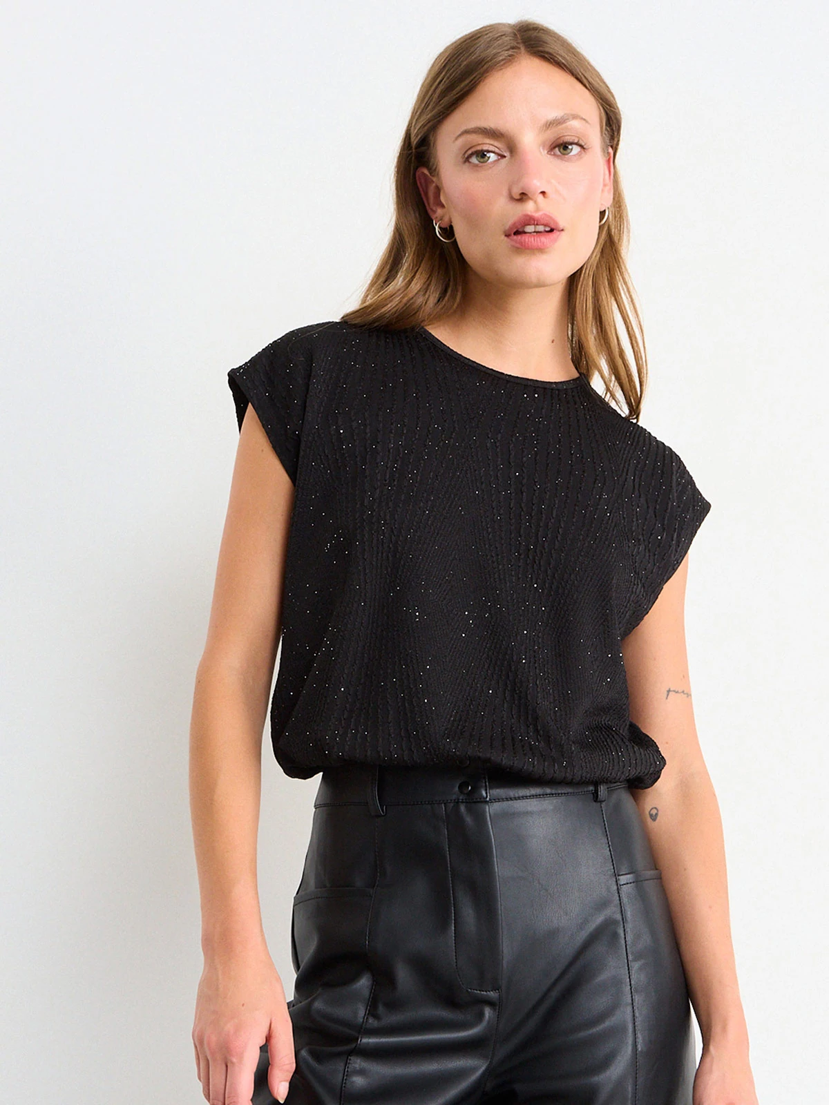 POLERA MUJER IO SIN MANGAS TEXTURA - 3