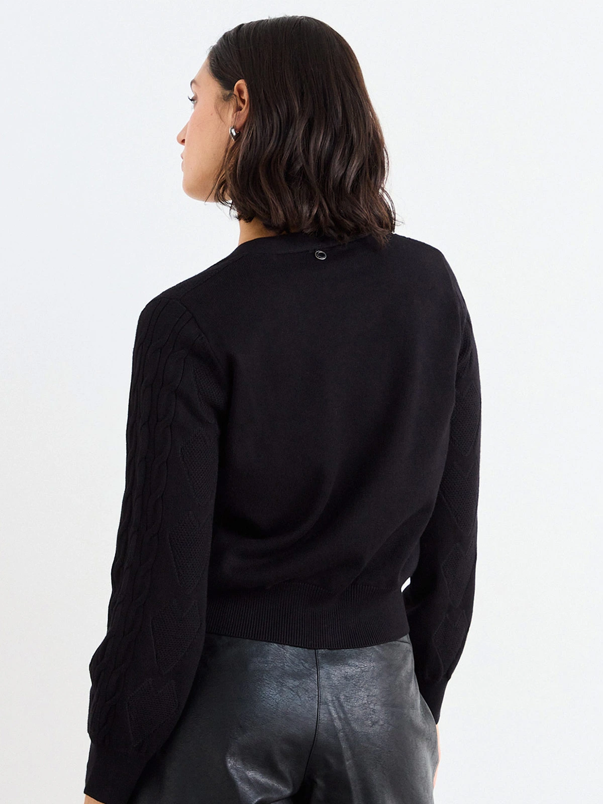 CARDIGAN MUJER IO CROP BOTÓN JOYA - 4