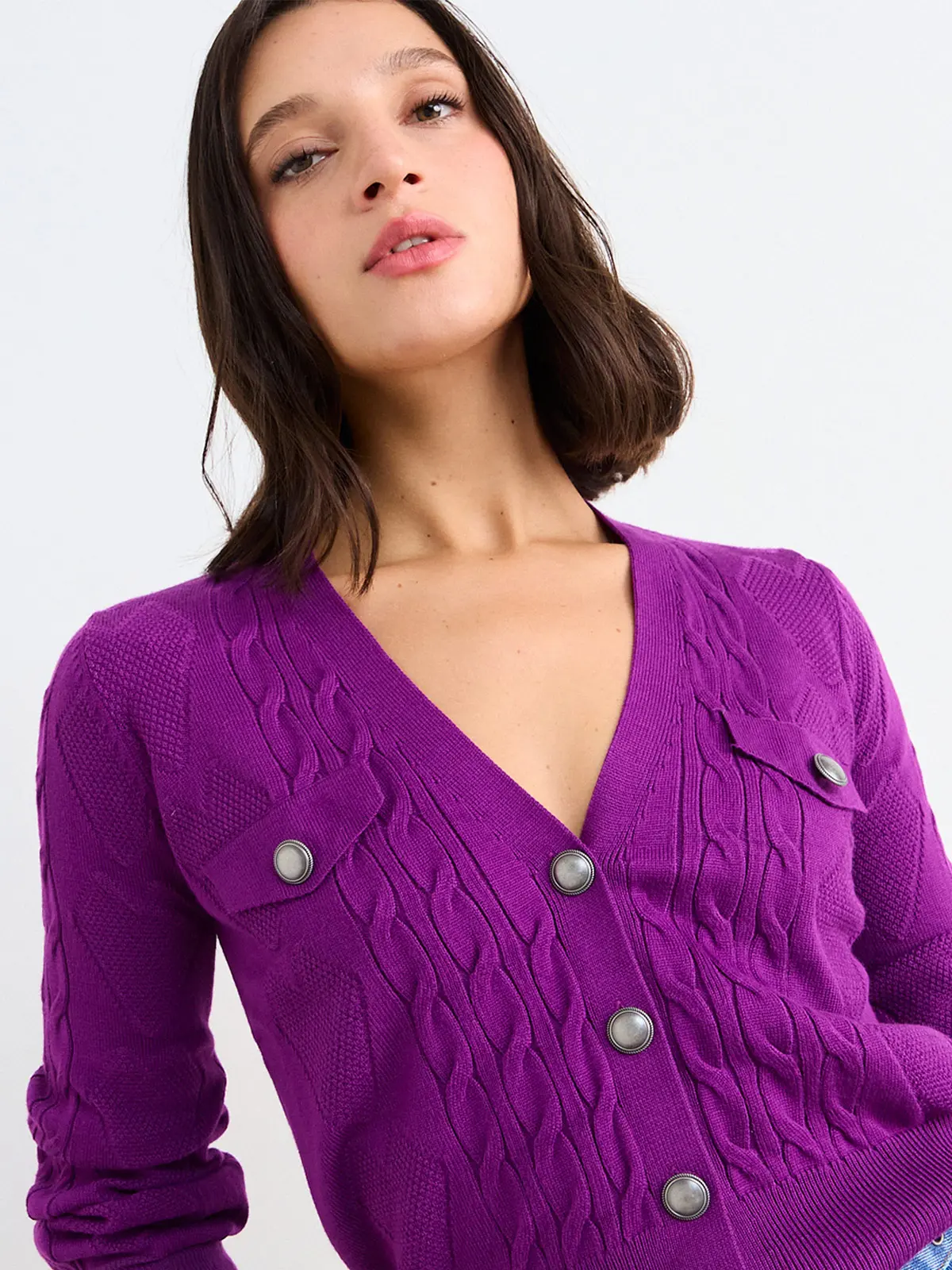 CARDIGAN MUJER IO CROP BOTÓN JOYA - 5