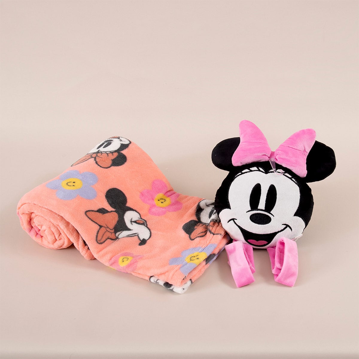 MANTA COJIN DISNEY 3D 127X152 MINNIE - 2