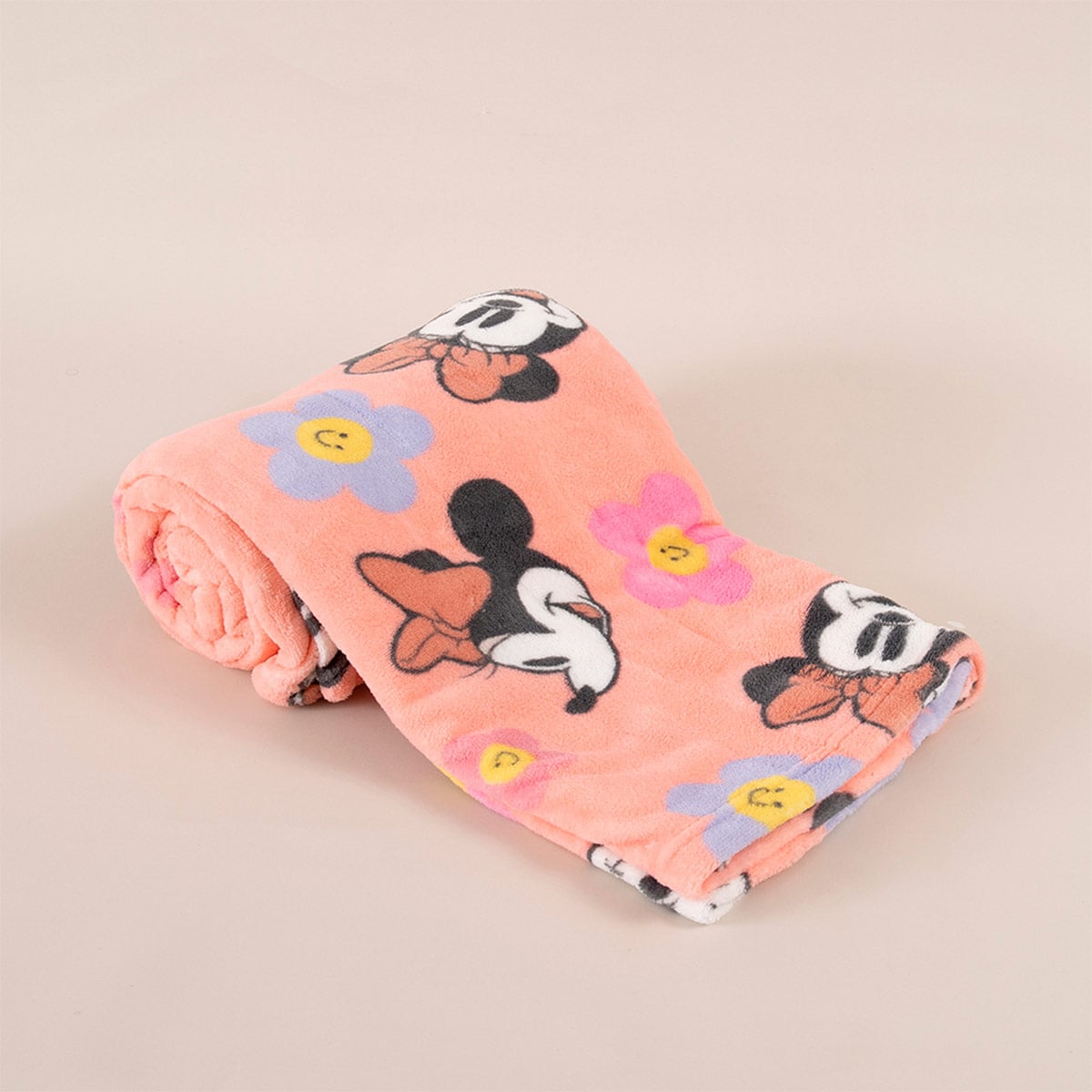 MANTA COJIN DISNEY 3D 127X152 MINNIE - 3