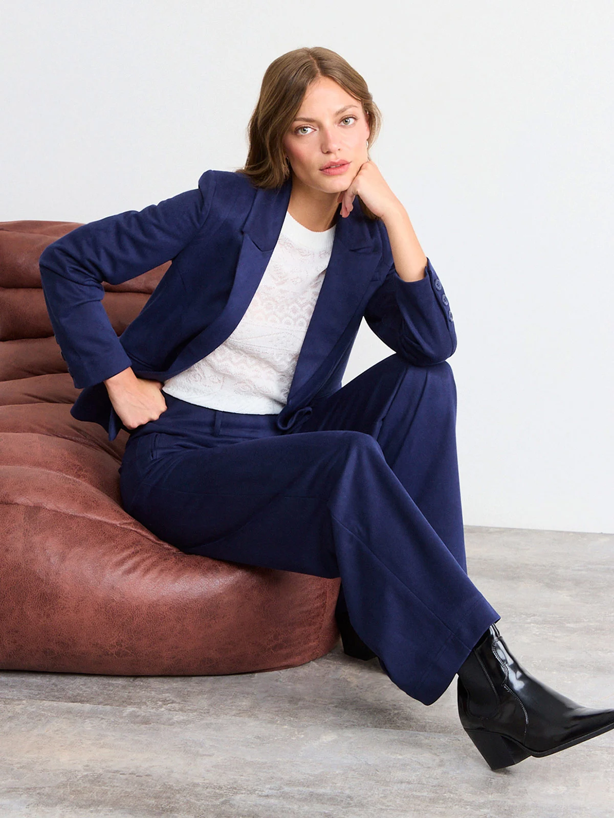 BLAZER MUJER IO BÁSICO CORTES DECORATIVOS - 1