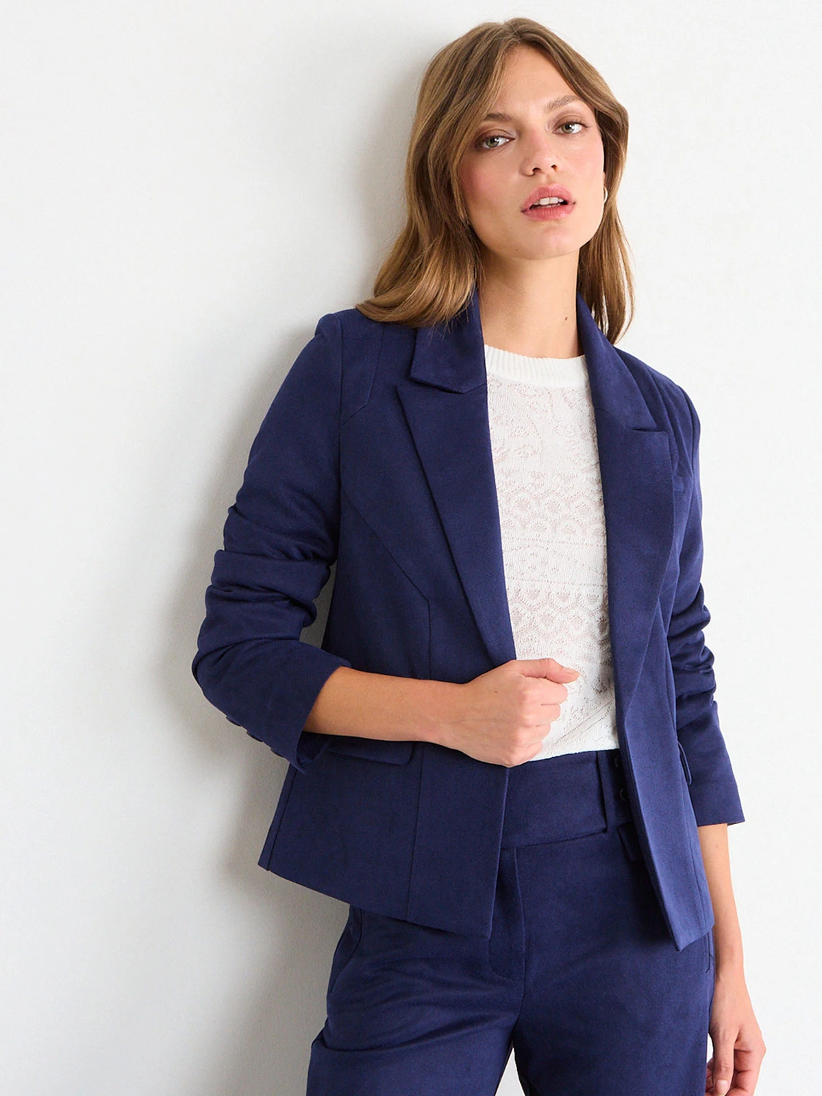 BLAZER MUJER IO BÁSICO CORTES DECORATIVOS - 3