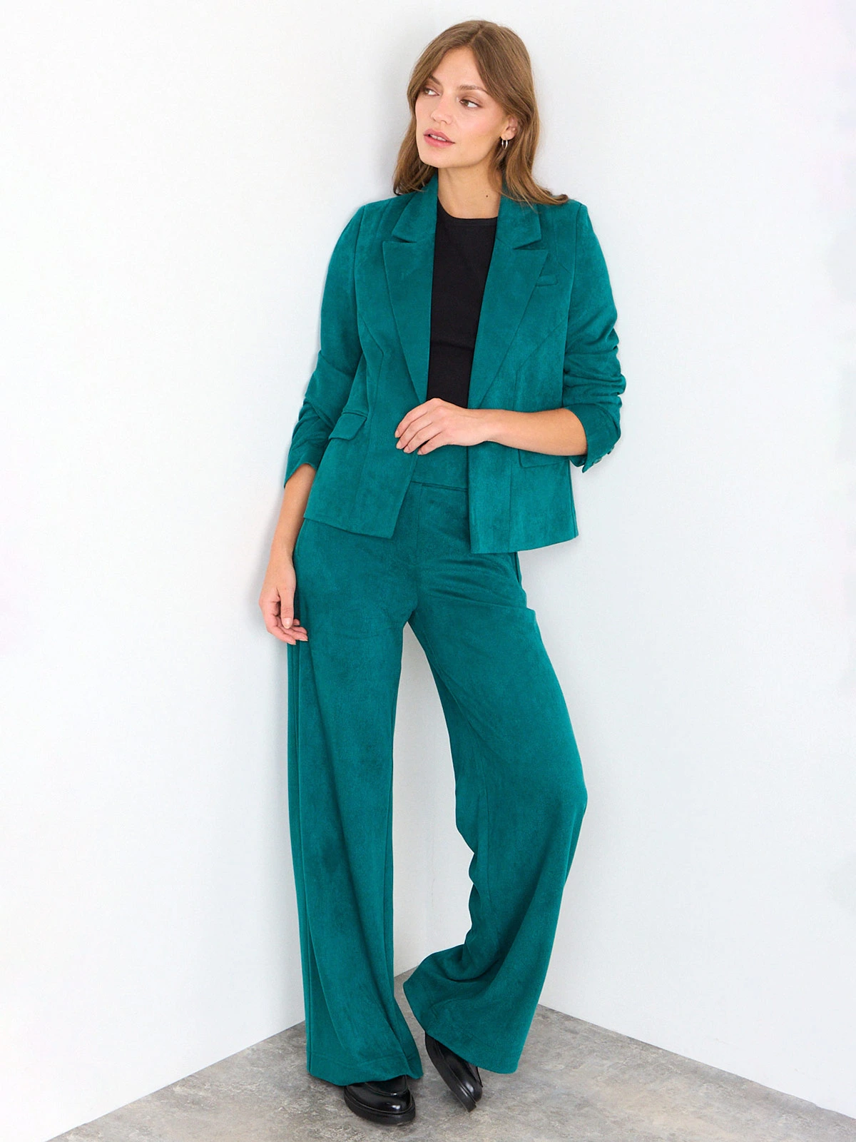 BLAZER MUJER IO BÁSICO CORTES DECORATIVOS - 1
