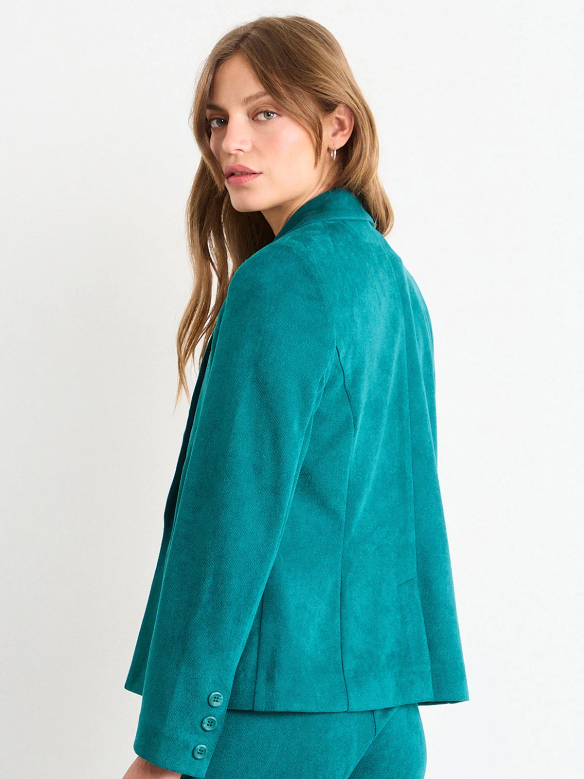 BLAZER MUJER IO BÁSICO CORTES DECORATIVOS - 4