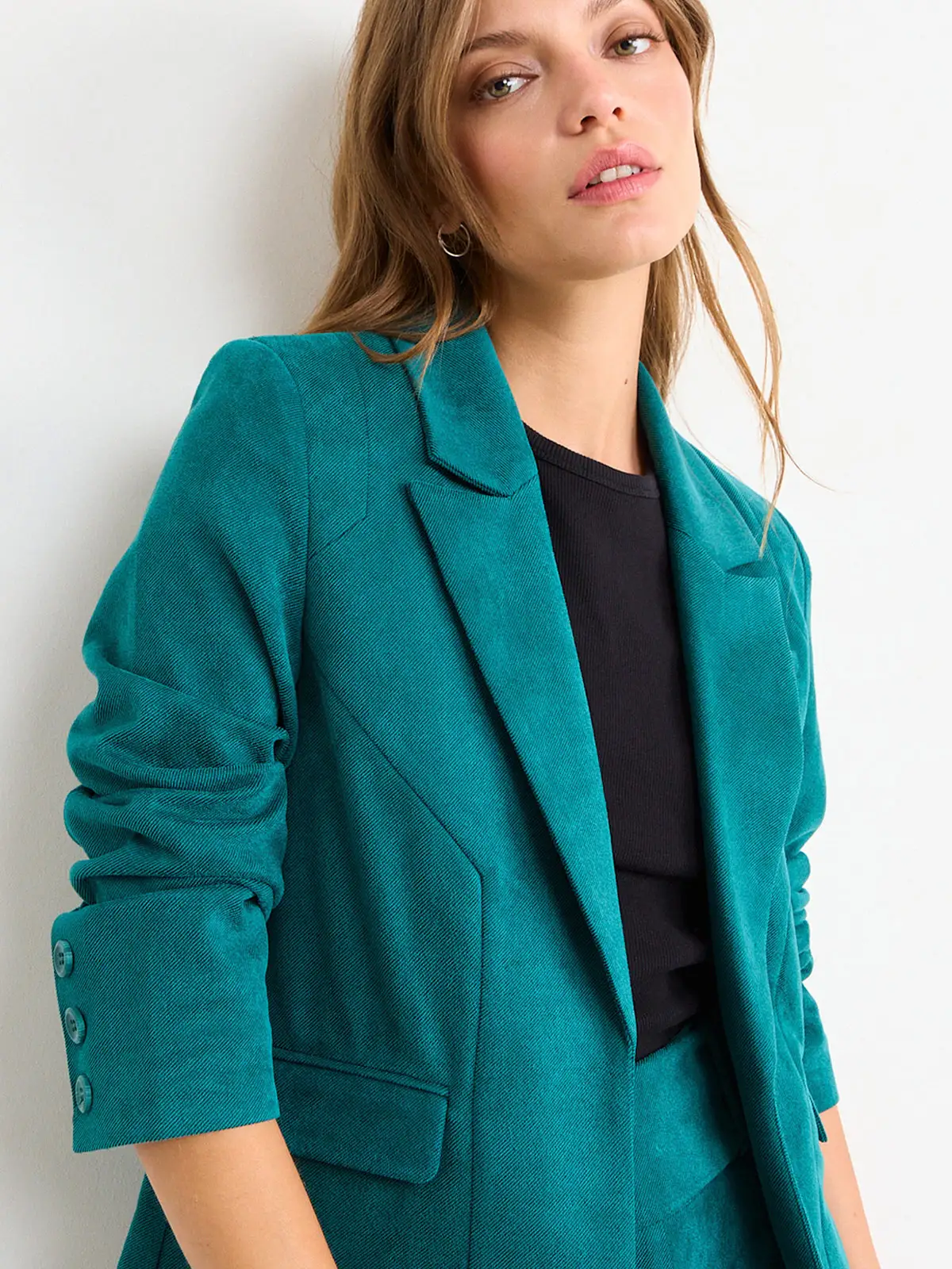 BLAZER MUJER IO BÁSICO CORTES DECORATIVOS - 5