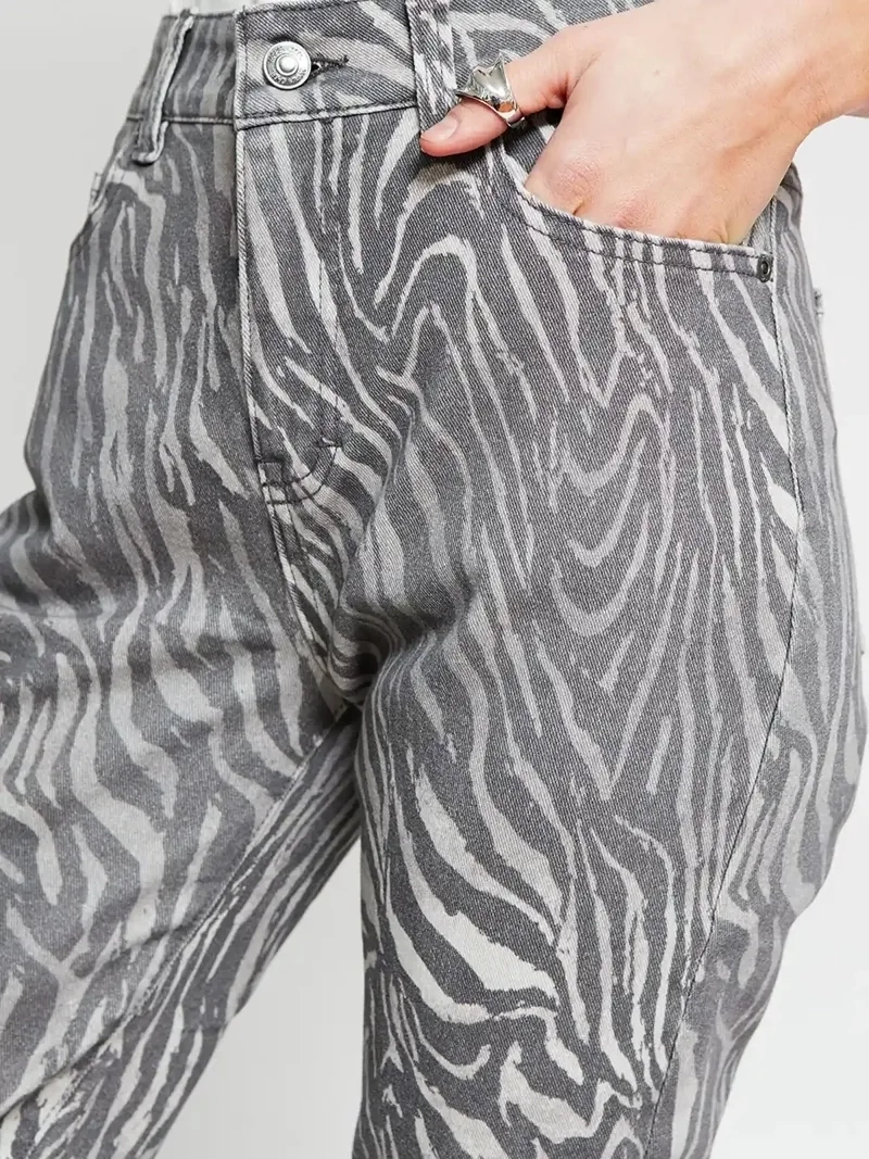 JEANS MUJER MARIA CHER X MARQUIS ALGODÓN RECTO ANIMAL PRINT - 5
