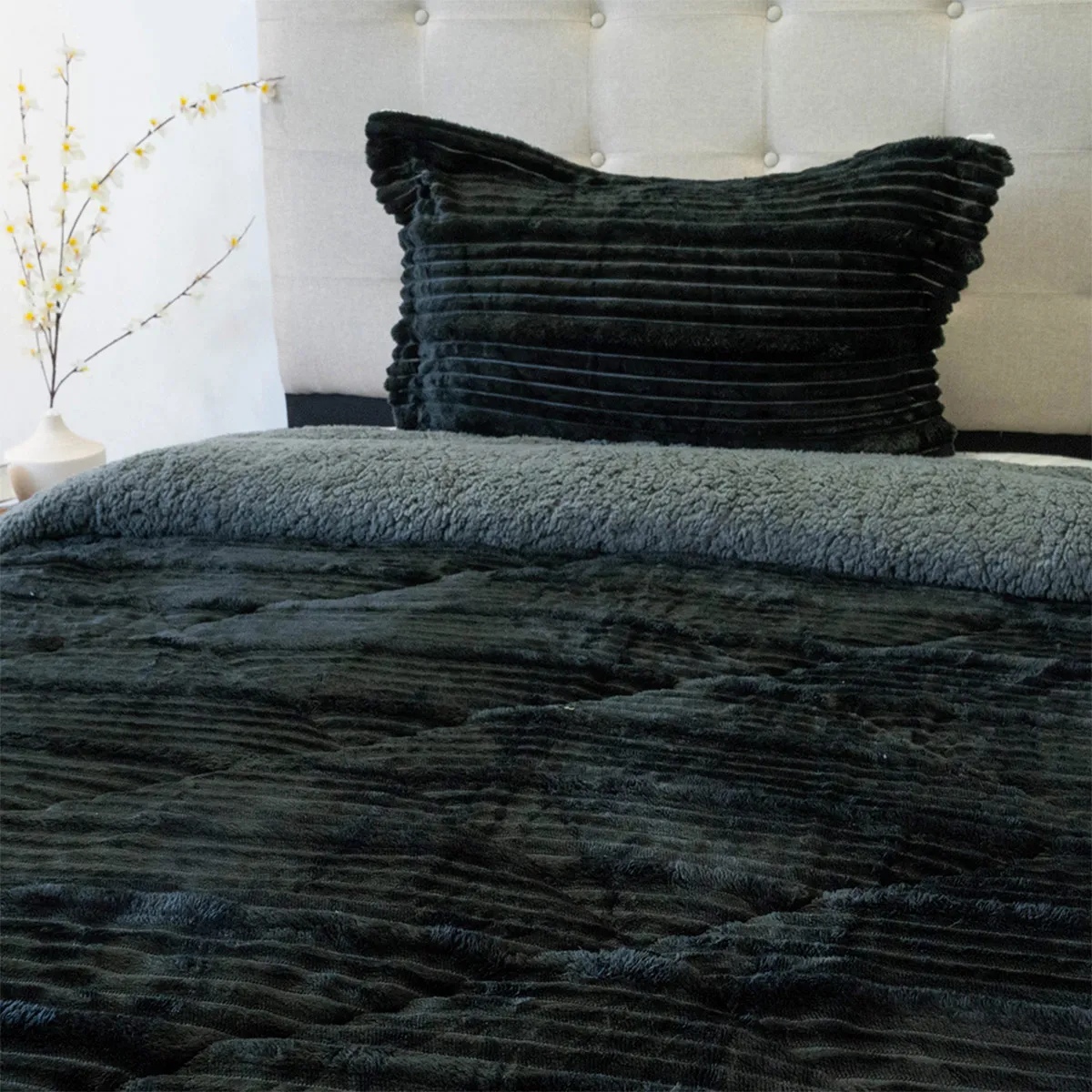 CUBRECAMA DORAL COTELONI SHERPA 1.5 PLAZAS NEGRO - 2