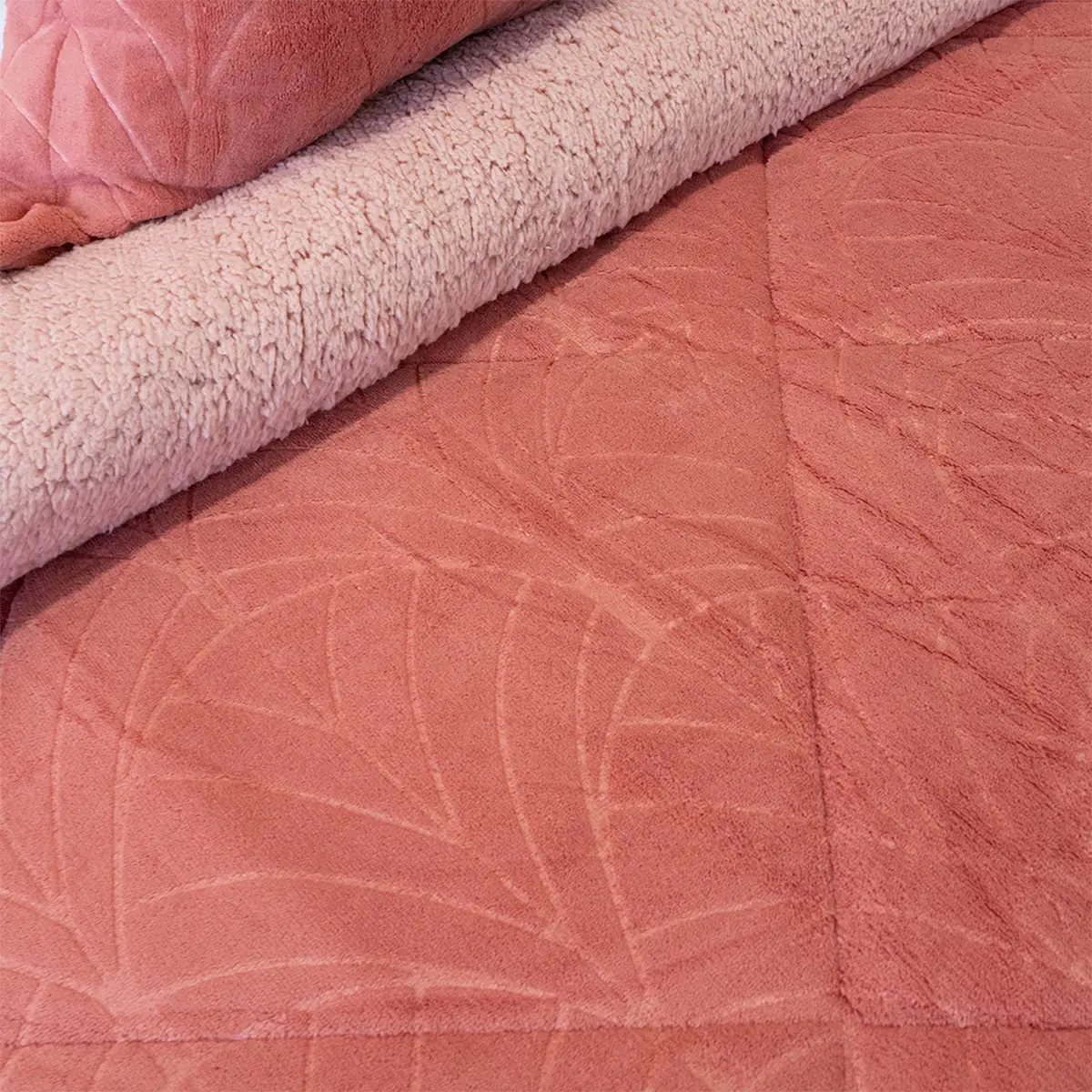 CUBRECAMA DORAL OUTBOSS SHERPA 1.5 PLAZAS CORAL - 3