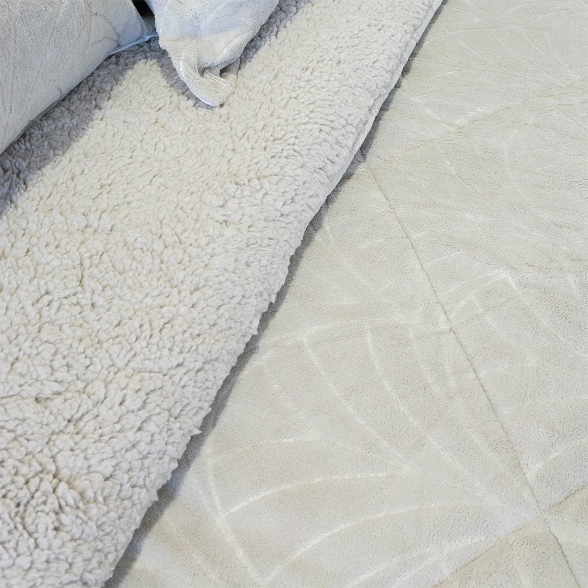 CUBRECAMA DORAL OUTBOSS SHERPA SÚPER KING BEIGE - 3