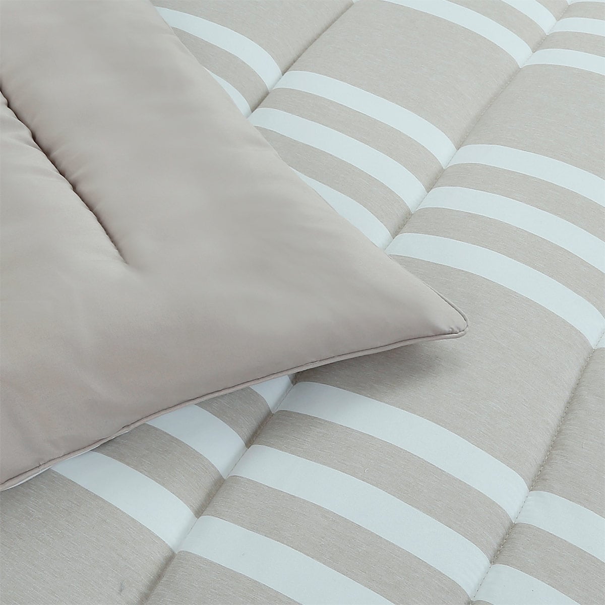 PLUMÓN ANDES CATIONIC KING BEIGE - 4