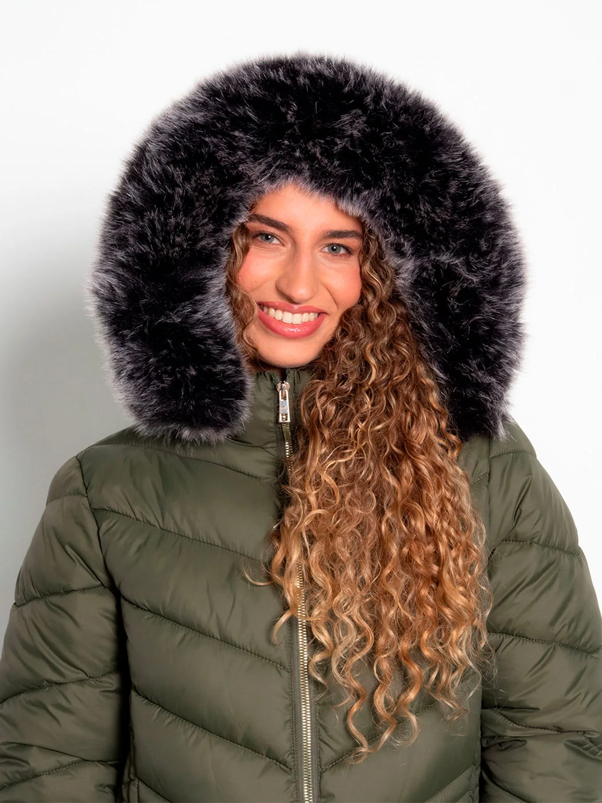 PARKA MUJER WADOS MANGA LARGA CAPUCHA Y CIERRE - 7